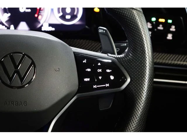 Volkswagen GOLF 29