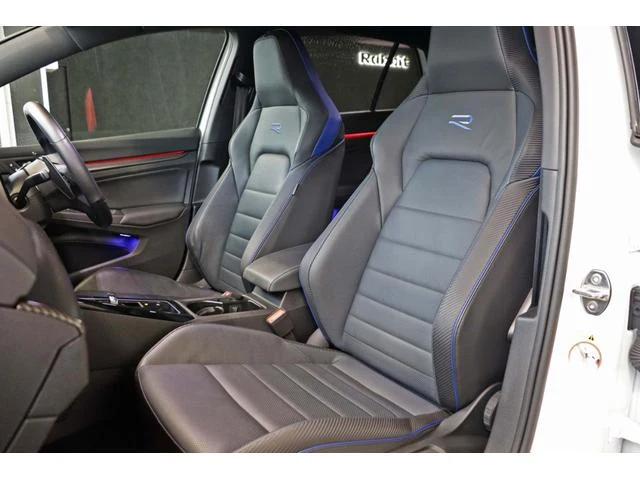 Volkswagen GOLF 33