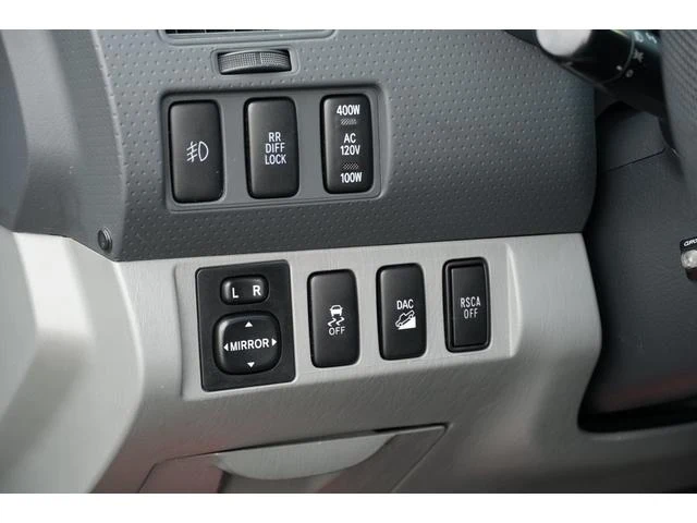 AMERICA TOYOTA TACOMA 25