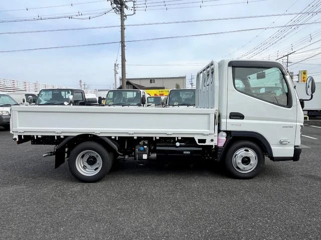 Mitsubishi Fuso CANTER 4