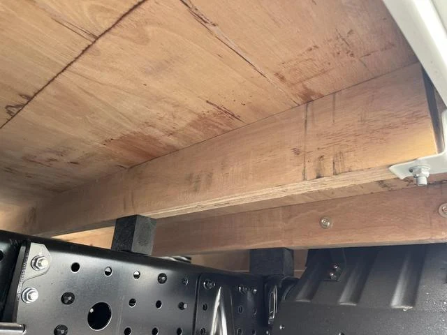 Mitsubishi Fuso CANTER 33