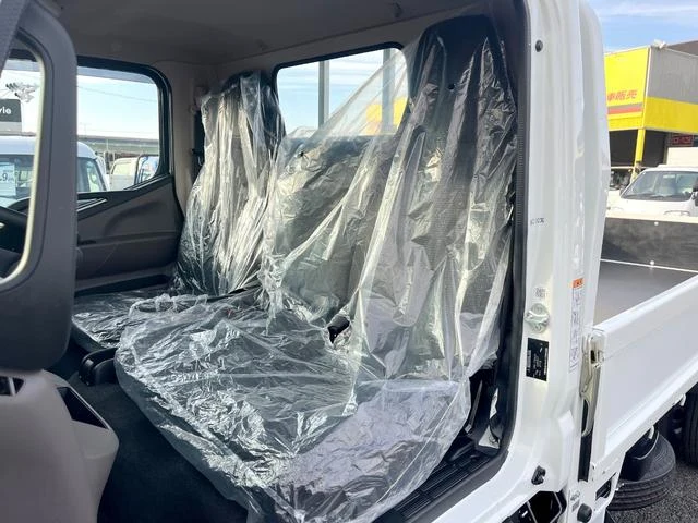 Mitsubishi Fuso CANTER 15