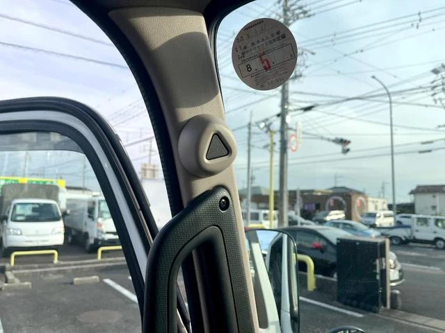 Mitsubishi Fuso CANTER 22