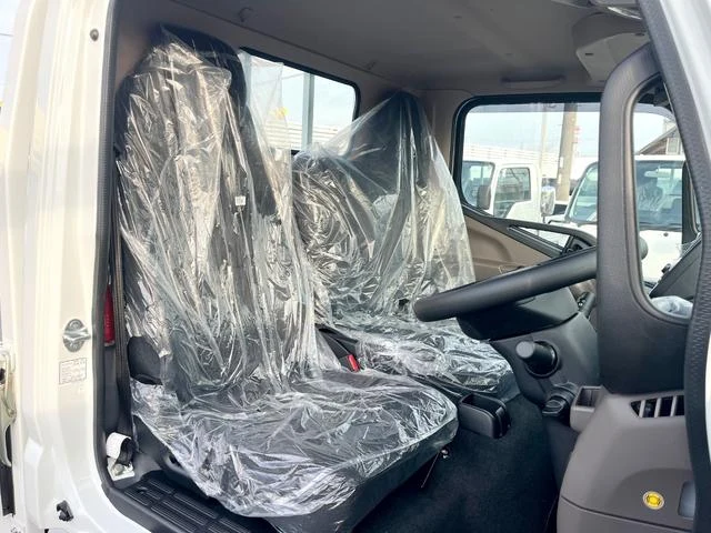 Mitsubishi Fuso CANTER 14