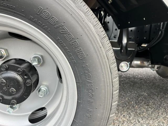 Mitsubishi Fuso CANTER 40