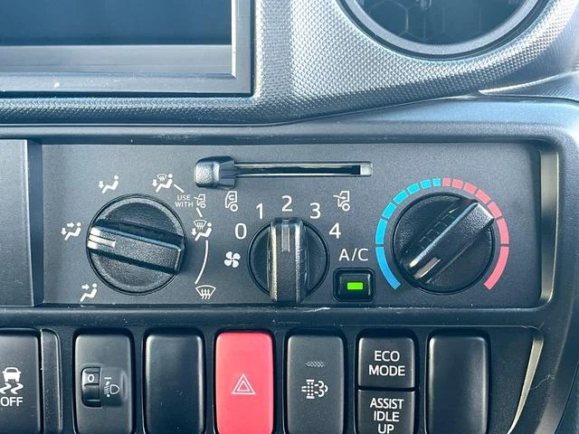 Hino DUTRO 22