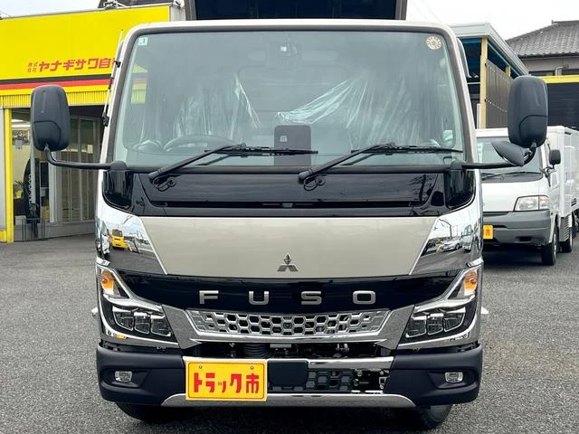 Mitsubishi Fuso CANTER 2