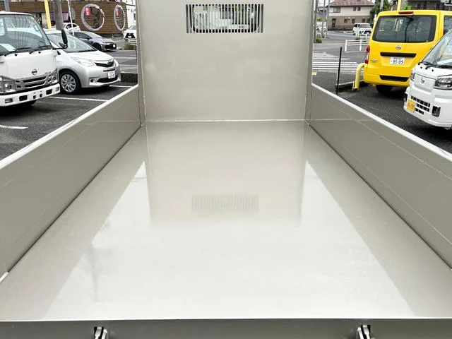 Mitsubishi Fuso CANTER 6
