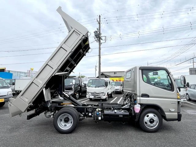Mitsubishi Fuso CANTER 9