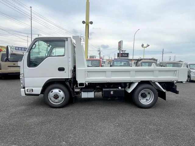 Isuzu ELF 3