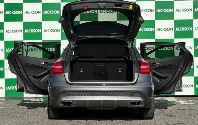 MERCEDES AMG GLA-CLASS 19