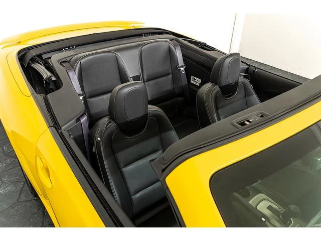 Chevrolet CAMARO 19