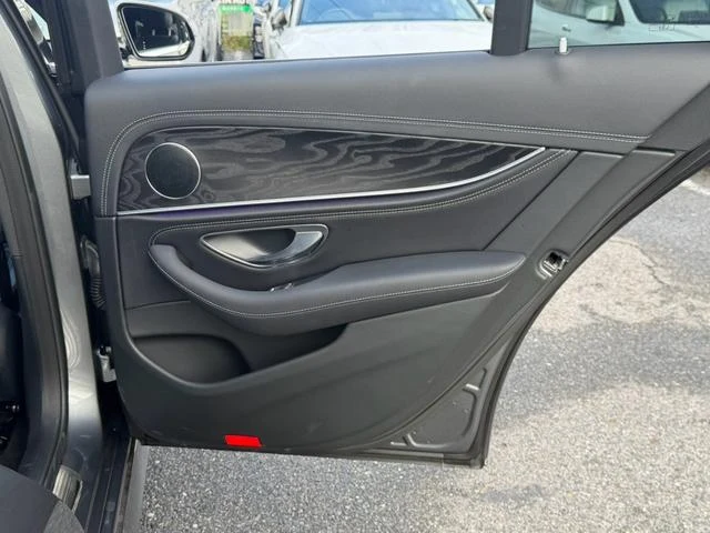 MERCEDES BENZ E-CLASS 35