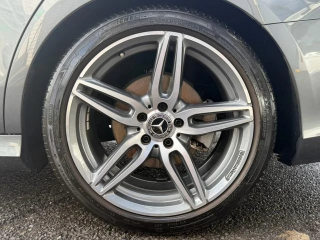 MERCEDES BENZ E-CLASS 22