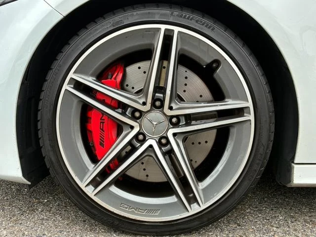 MERCEDES AMG A-CLASS 21