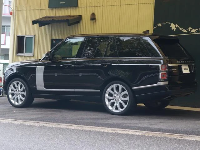 Land Rover RANGE ROVER 10