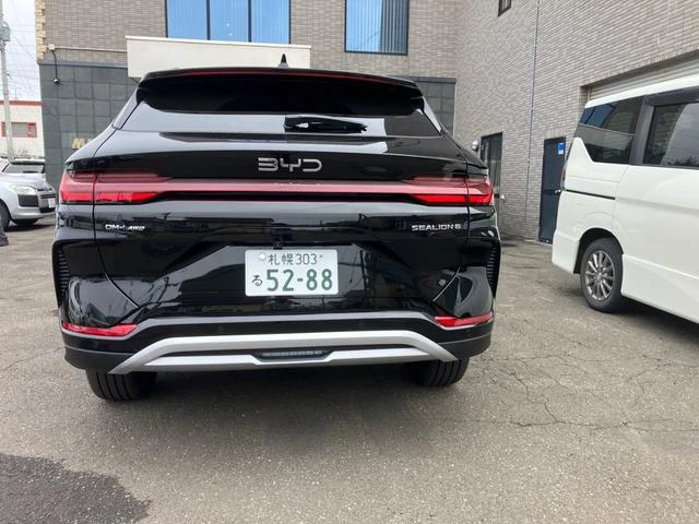BYD SEALION 6 4
