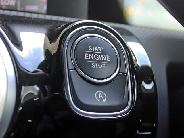 MERCEDES AMG CLA-CLASS 9