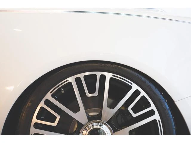 Rolls-Royce DAWN 38