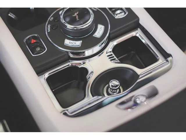 Rolls-Royce DAWN 67