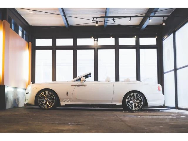 Rolls-Royce DAWN 29