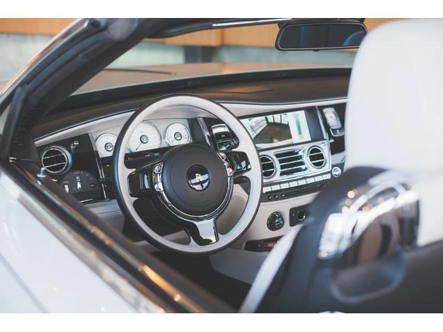 Rolls-Royce DAWN 45