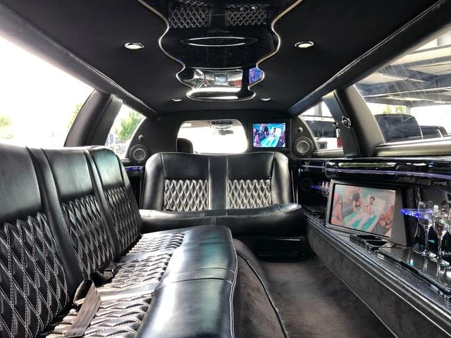 Lincoln LIMOUSINE 29