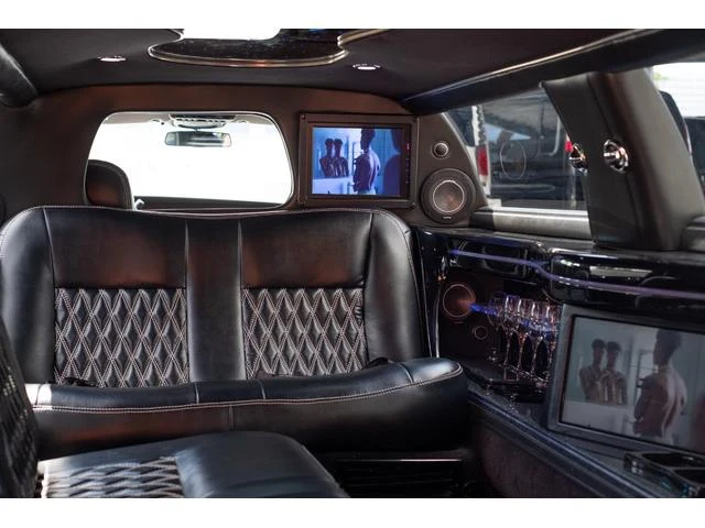 Lincoln LIMOUSINE 44