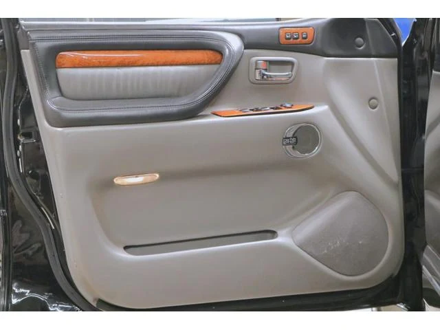 AMERICA LEXUS LX470 20