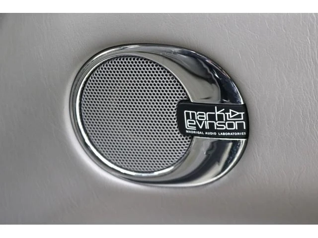 AMERICA LEXUS LX470 24