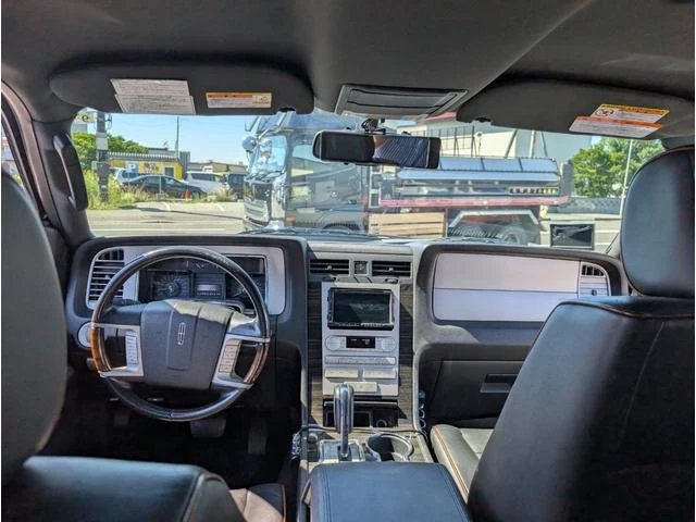 Lincoln NAVIGATOR 19