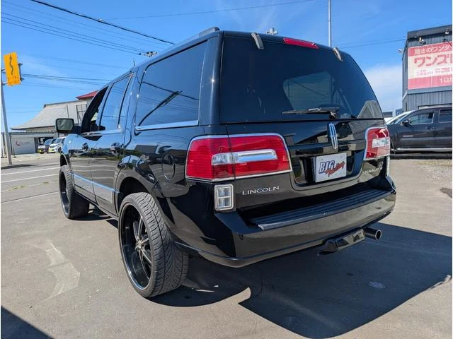 Lincoln NAVIGATOR 17
