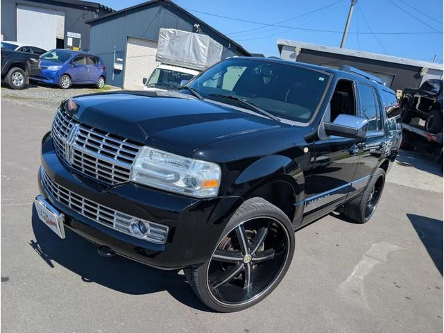 Lincoln NAVIGATOR 8