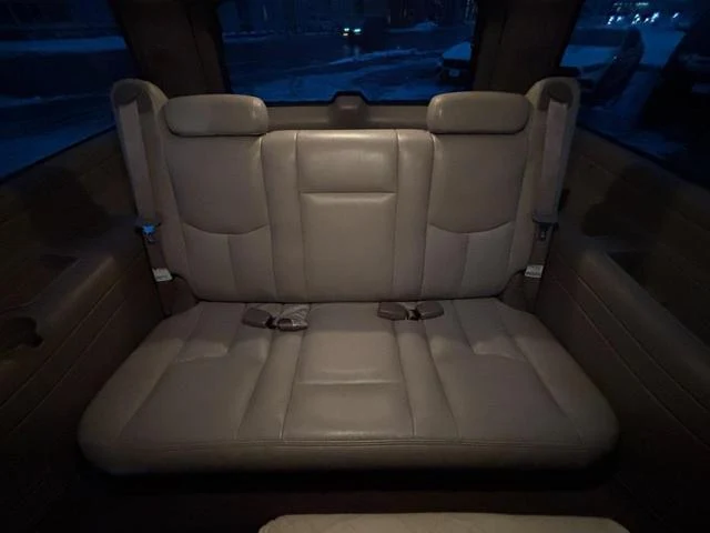 Chevrolet SUBURBAN 50