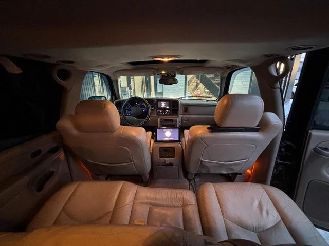 Chevrolet SUBURBAN 44