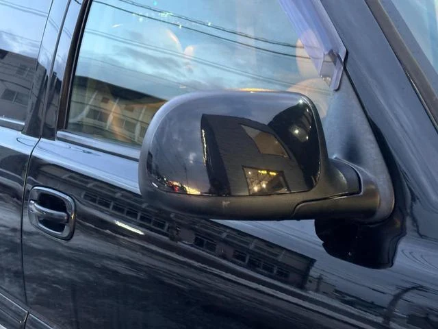 Chevrolet SUBURBAN 9