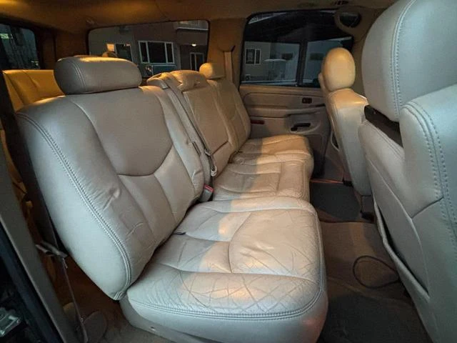 Chevrolet SUBURBAN 47
