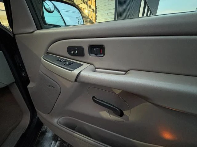 Chevrolet SUBURBAN 34