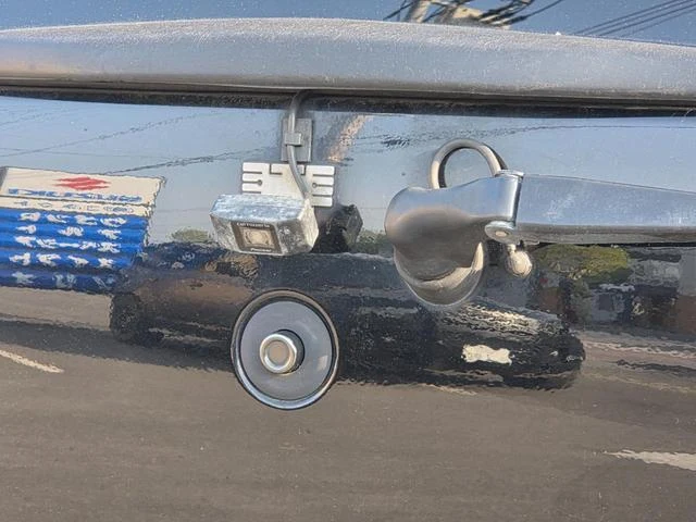 Chevrolet SUBURBAN 11
