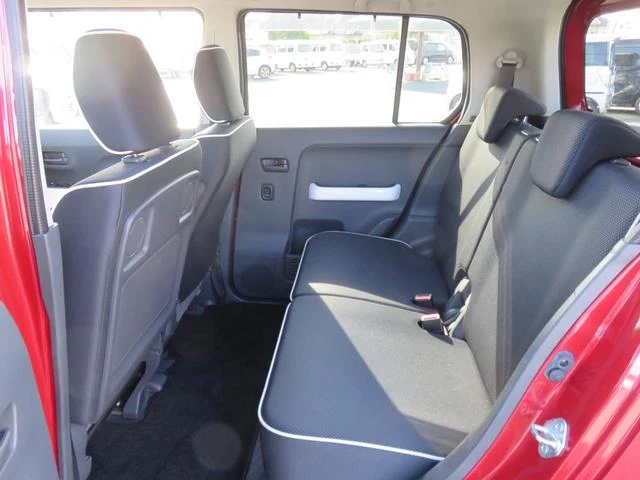 Mazda FLAIR 28