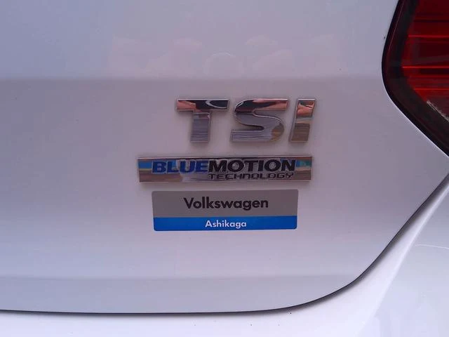 Volkswagen POLO 24
