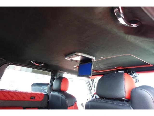Hummer H2 35