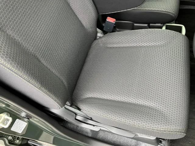 Mazda FLAIR 28