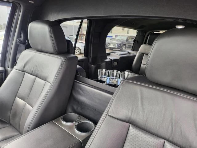 Lincoln NAVIGATOR 19