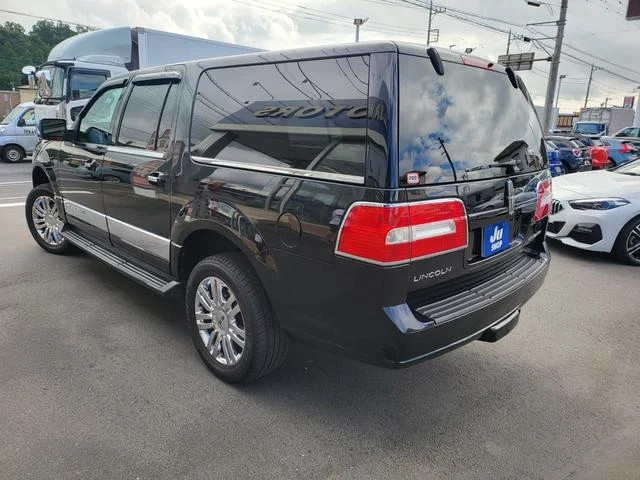 Lincoln NAVIGATOR 8