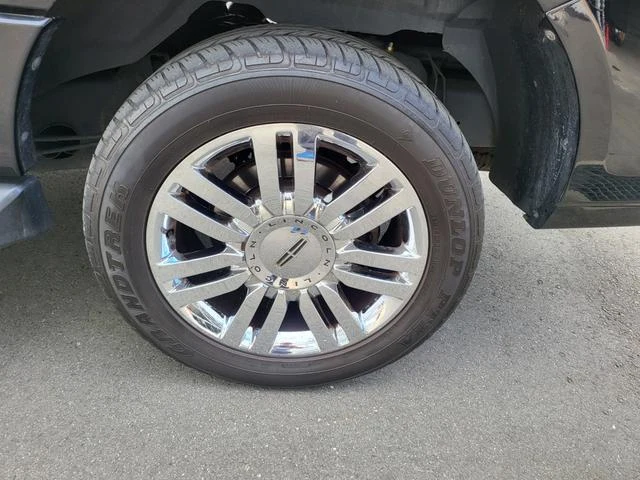 Lincoln NAVIGATOR 37