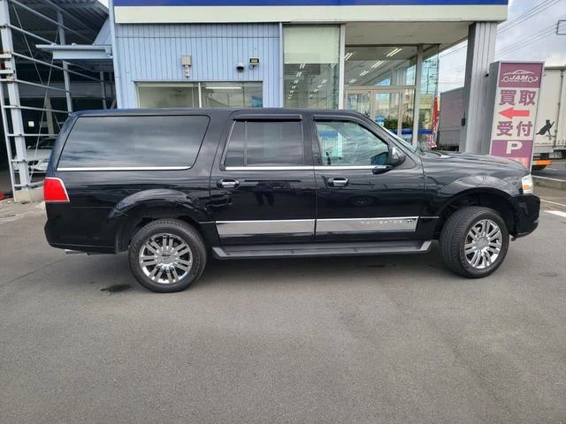 Lincoln NAVIGATOR 11
