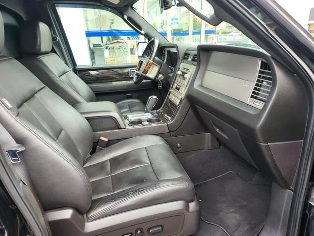 Lincoln NAVIGATOR 12