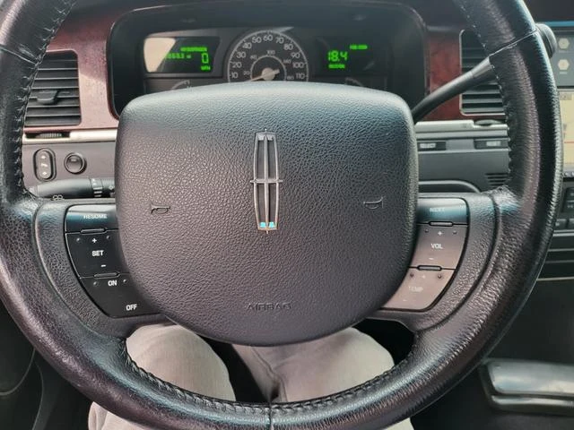 Lincoln LIMOUSINE 15