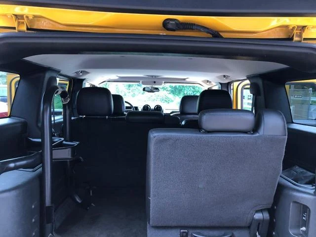 Hummer H2 36
